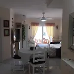 Апартаменты Studio In The Centre Near The Beach