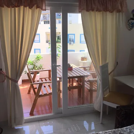 Studio In The Centre Near The Beach トレモリノス