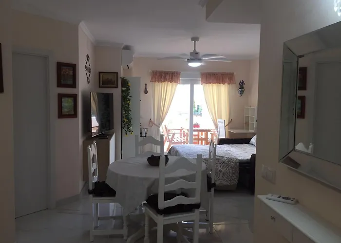 Appartamento Studio In The Centre Near The Beach